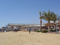 Пляж отеля Сфинкс аква парк в море сразу глубина 8м Пляж отеля Сфинкс аква парк в море сразу глубина 8м