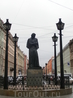 Решение о сооружении памятника Гоголю в Санкт-Петербурге было принято в 1952 году – в год 100-летия со дня смерти писателя. Тогда же на Манежной площади ...