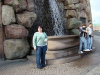 Водопадик у Королевского дворца в Стокгольме