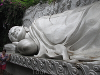 Будда лежащий