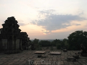 Phnom Bakheng.Восход