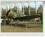 Истребитель Ki-43 Hayabusa (Япония).
Воссоздан из обломков, найденных на о. Шумшу Курильских островов.