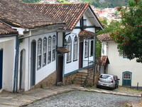 Ору Прето - первый бразильский город, который был внесен в список мирового наследия ЮНЕСКО. Поэтому там очень чисто, все здания аккуратненькие, нет навесных ...