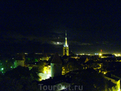 панорама ночного старого города