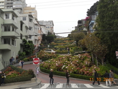Сан-Франциско. Ломбард стрит. Самая кривая в мире улица.