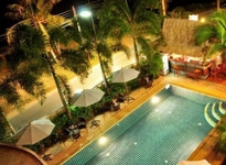 Baan Chayna Lounge Resort