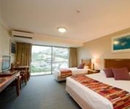 Фото Airlie Beach Hotel
