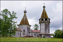 Деревянные церкви в соседнем селе. Храм Богоявления 1787г.