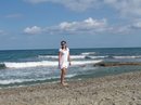 Галечный пляж в Аделианос Кампос