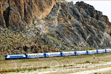 Китайский локомотив "Регистан" 
Ташкент- Самарканд