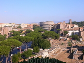 Вид на Колизей и Римский Форум со стороны Капитолийского холма.