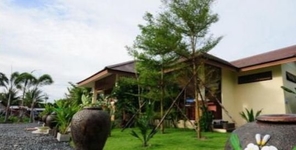 Baan Chay Namm Resort