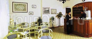 Hotel Cleopatra