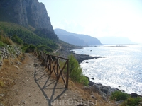 Натуральная зона (Riserva Naturale), только пешком или на велосипеде