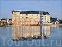 Фото отеля Express By Holiday Inn Cardiff Bay