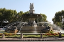 По прилету в Ниццу отправилась в город Экс-ан-Прованс, где на  площади Свободы установлен красивейший фонтан "Ротонда"