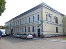 Это здание используется "по назначению". Построено для Волжско-Камского банка в 1840-1870 г.г.