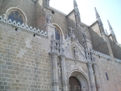 церковь Сан Хуан де лос Рейес-готическая церковь
