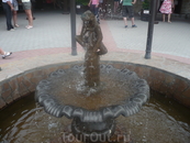 Знаменитый фонтан в Абрау Дюрсо