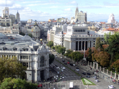 Нашей следующей целью был Palacio de Comunicaciones, мы планировали подняться на смотровую площадку и полюбоваться Мадридом сверху. Нам повезло, по поводу ...