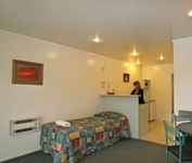 Birchwood Spa Motel