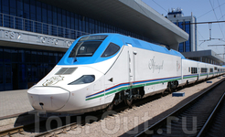 Высокоскоростной поезд Talgo 250 (Испания). Маршрут Ташкент - Самарканд. Первая в Центральной Азии высокоскоростная железная дорога.