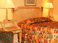 Orchard Garden Hotel & Suites