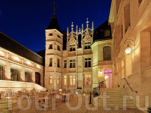 Hotel De Bourgtheroulde