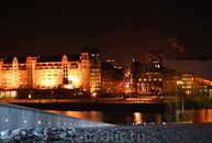 Вид с нового здания Оперы на ночную столицу Норвегии.