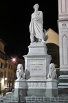 Памятник Данте у Санта Кроче.