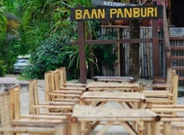 Baan Panburi Village at Yai Beach