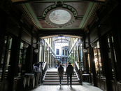 Старинная торговая галерея, построенная в 1886 году, El Pasaje Gutiérrez.