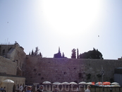 Стена плача (Западная стена) представляет собой часть сохранившихся опорных сооружений, окружавших Храмовую гору, на вершине которой стоял Иерусалимский ...
