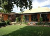 Фото отеля 19 On Nixon Fully Self Contained B&B Accommodation Corowa