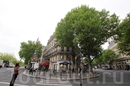 Прелесть обычного перекрестка в Париже.