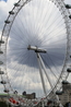 " Око Лондона" колесо обозрения на южном берегу Темзы, в честь начала нового тысячелетия.