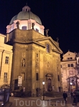 А это костел Святого Франтишка Серафинского. Говорят, что купол костела украшен фресками В.Райнера,  самыми древними в Праге…А площадь, на которой стоит ...