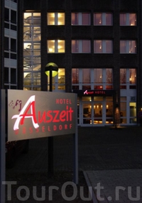 Фото отеля Auszeit Hotel Dusseldorf