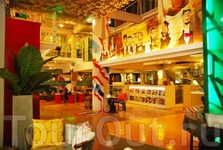 Silom Art Hostel