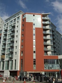 Фото отеля Meridian Terrace Apartments Cardiff