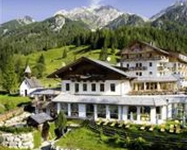 Almwellnesshotel Tuffbad Sankt Lorenzen im Lesachtal