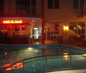 Bahami Hotel (Багамы Отель)