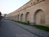 Кусочек восстановленной стены Трнавской крепости