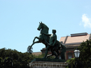 Клодтовы конные статуи с Аничкова моста — подарок Николая I королю Неаполя.