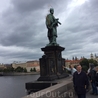 Статуя Святого Яна Непомуцкого на Карловом мосту. В Праге много легенд, вызывающих мурашки. Одна из них - про Яна Непомуцкого. Согласно легенде, Ян был ...