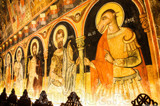 Фрески в церкви