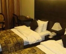 Фото Sun Hills Suites Hotel Maameltein