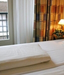 Avenue Hotel