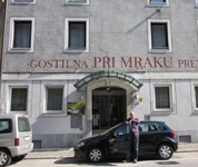 Pri Mraku