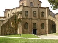 Равенна, Basilica di San Vitale